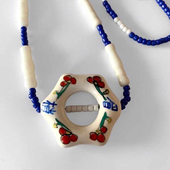 Vintage Chinese Painted Ceramic Necklace - Picture 3 of 4